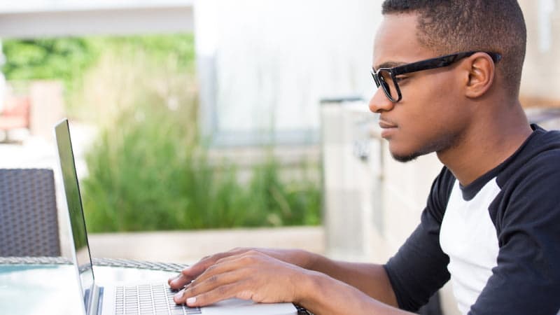 ensino-a-distancia-importancia-brasil-redacao-online