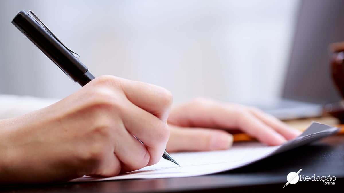 Como fazer uma resenha crítica